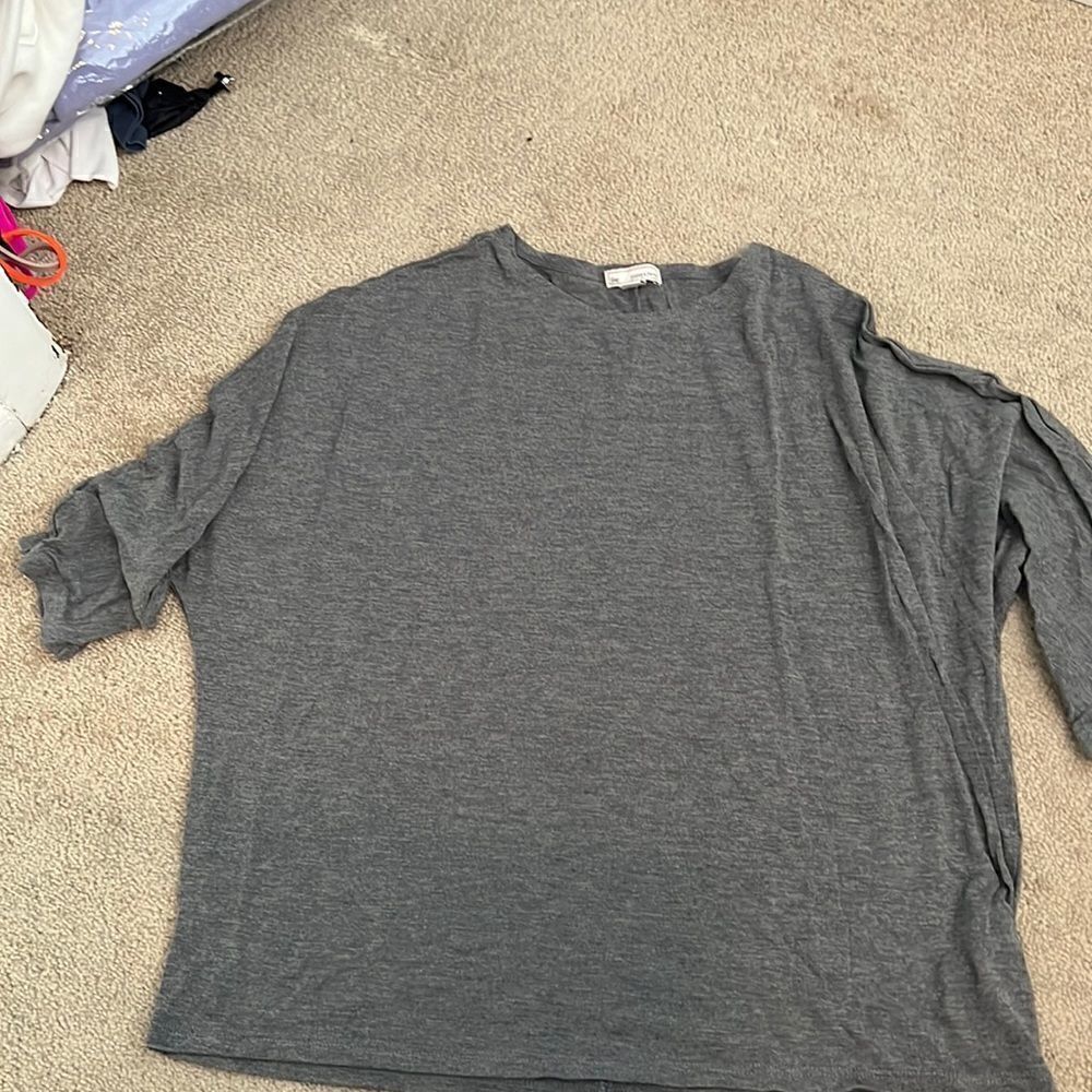 Gap Grey Tee Small new
